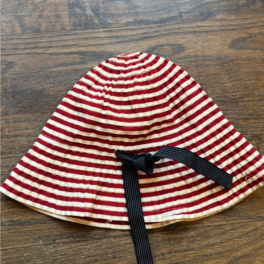 Grevi Striped Red and Cream Hat with Black Ribbon